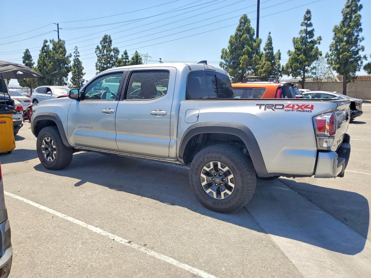 2023 Toyota Tacoma Double Cab - Image 2