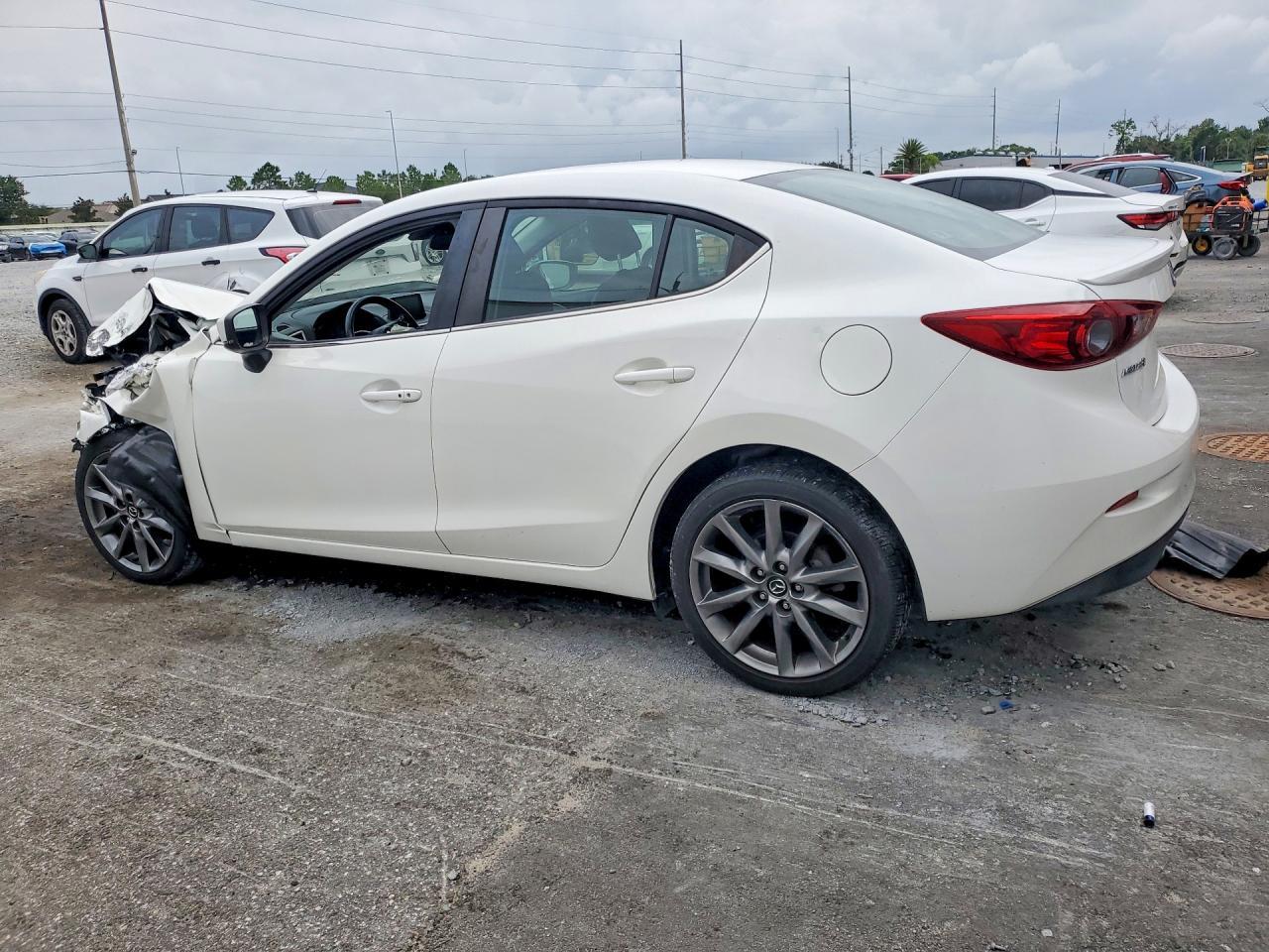 2018 Mazda 3 Touring - Image 2