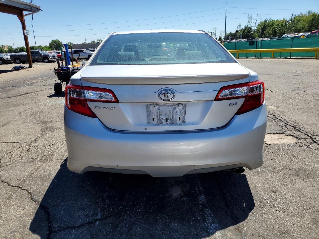 2012 Toyota Camry Se Automatic - Image 6