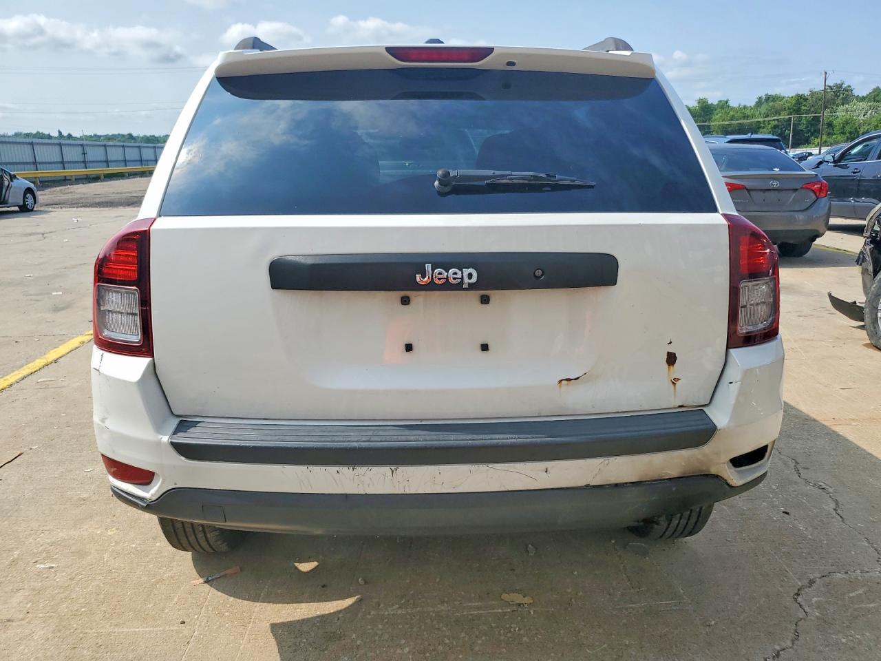 2017 Jeep Compass Sport - Image 6