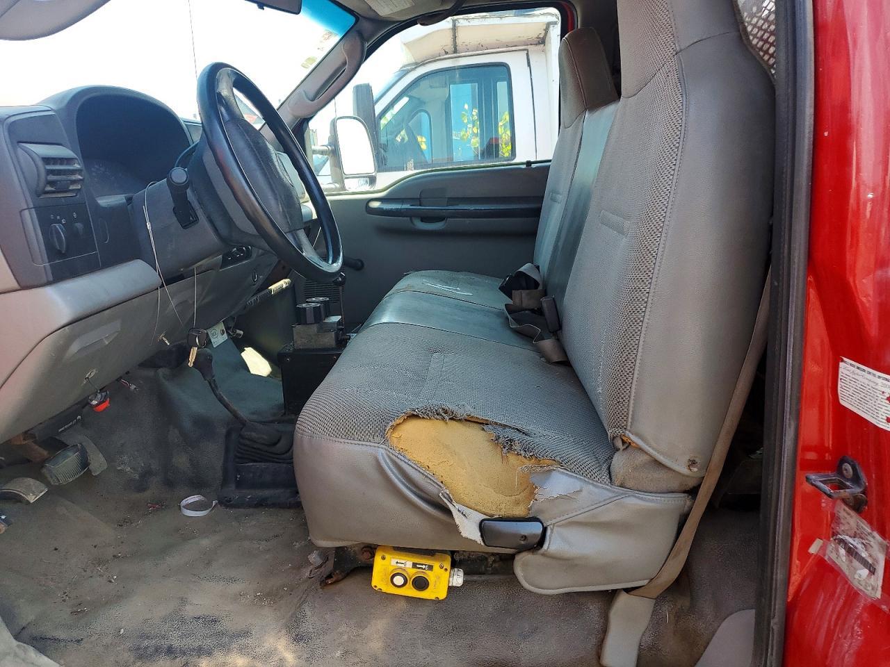 2007 Ford F350 Super Duty Dump Truck - Фото 7