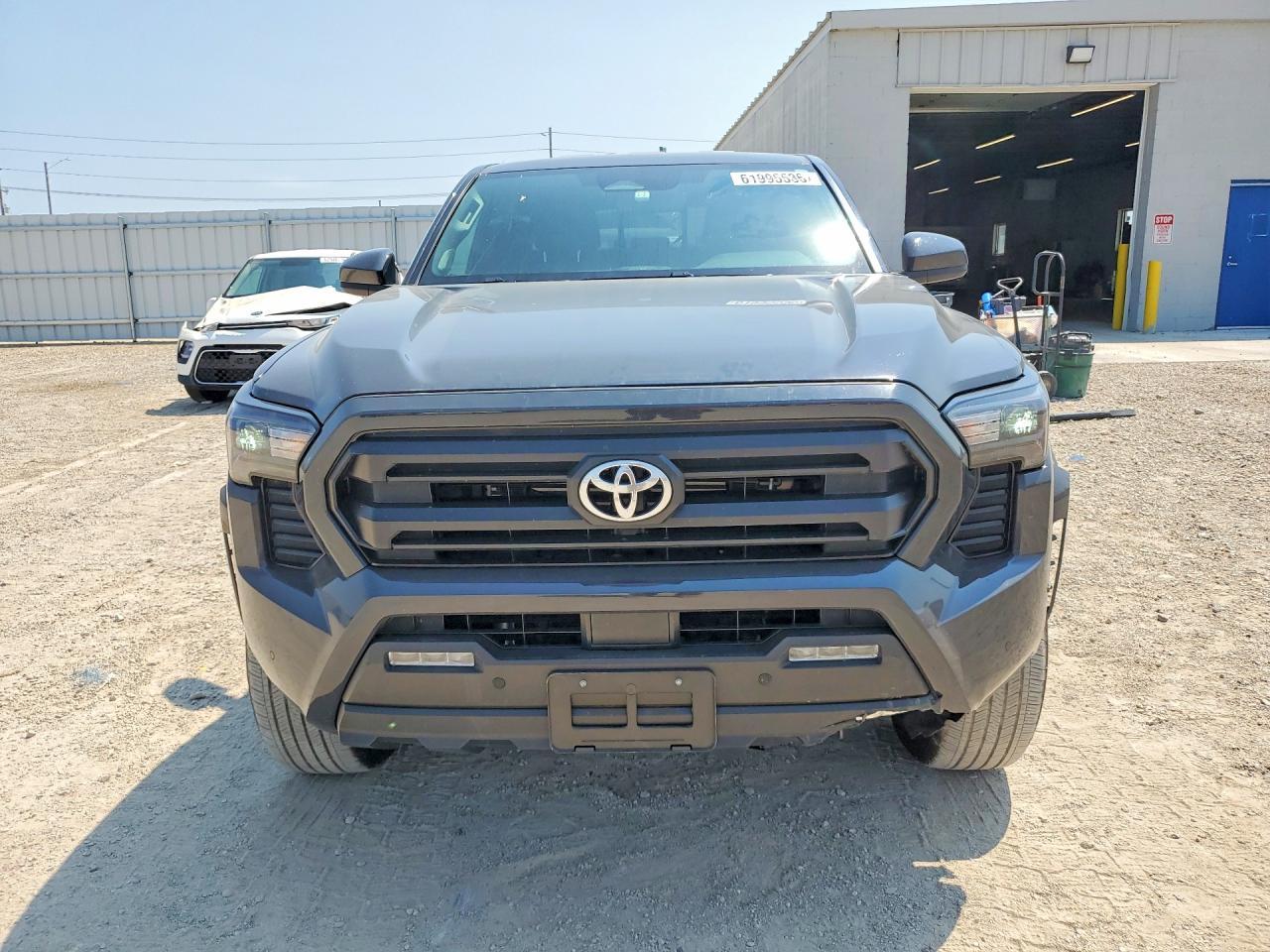 2025 Toyota Tacoma Sr5 - Фото 5
