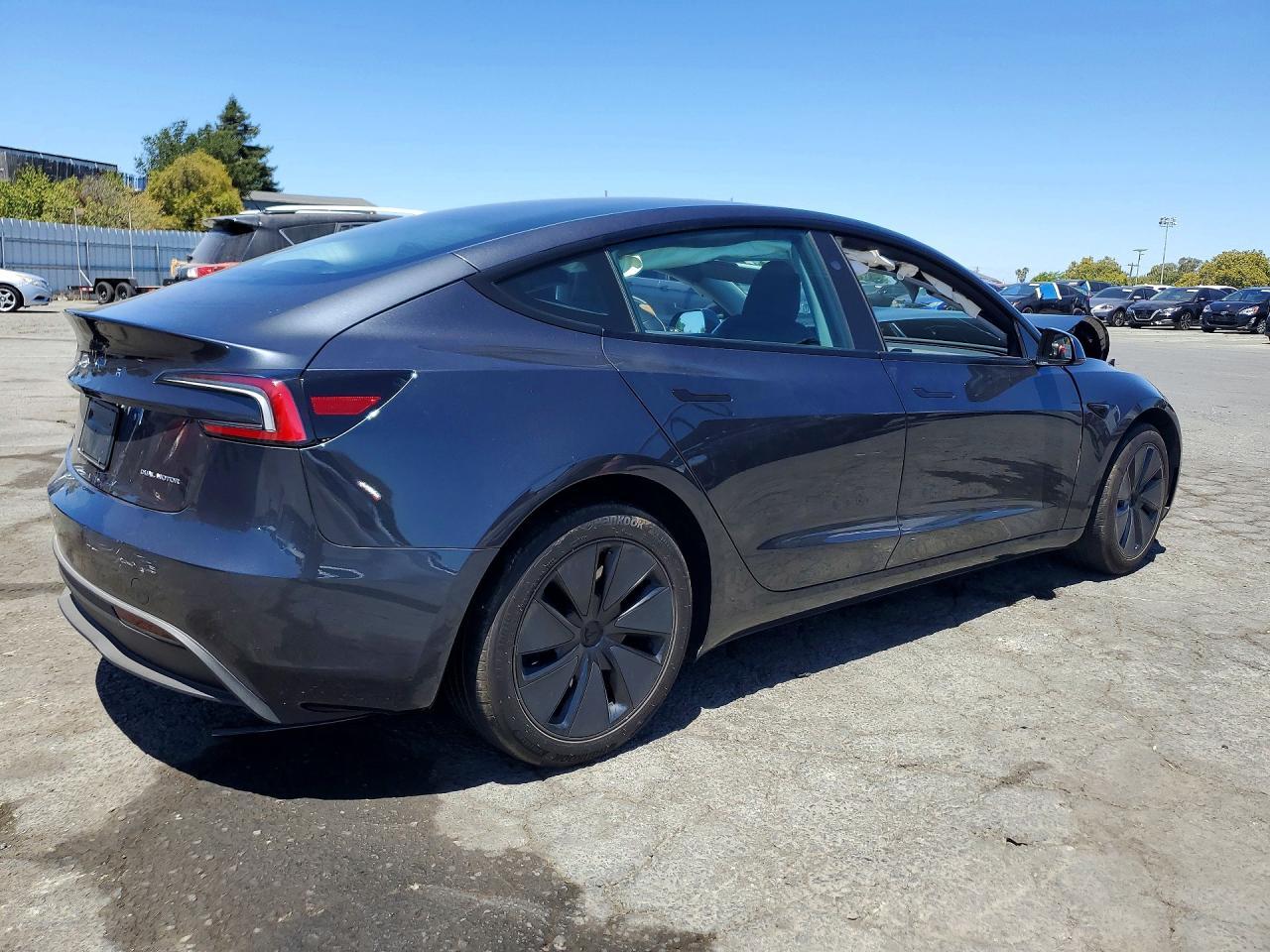 2025 Tesla Mdl 3 - Фото 3