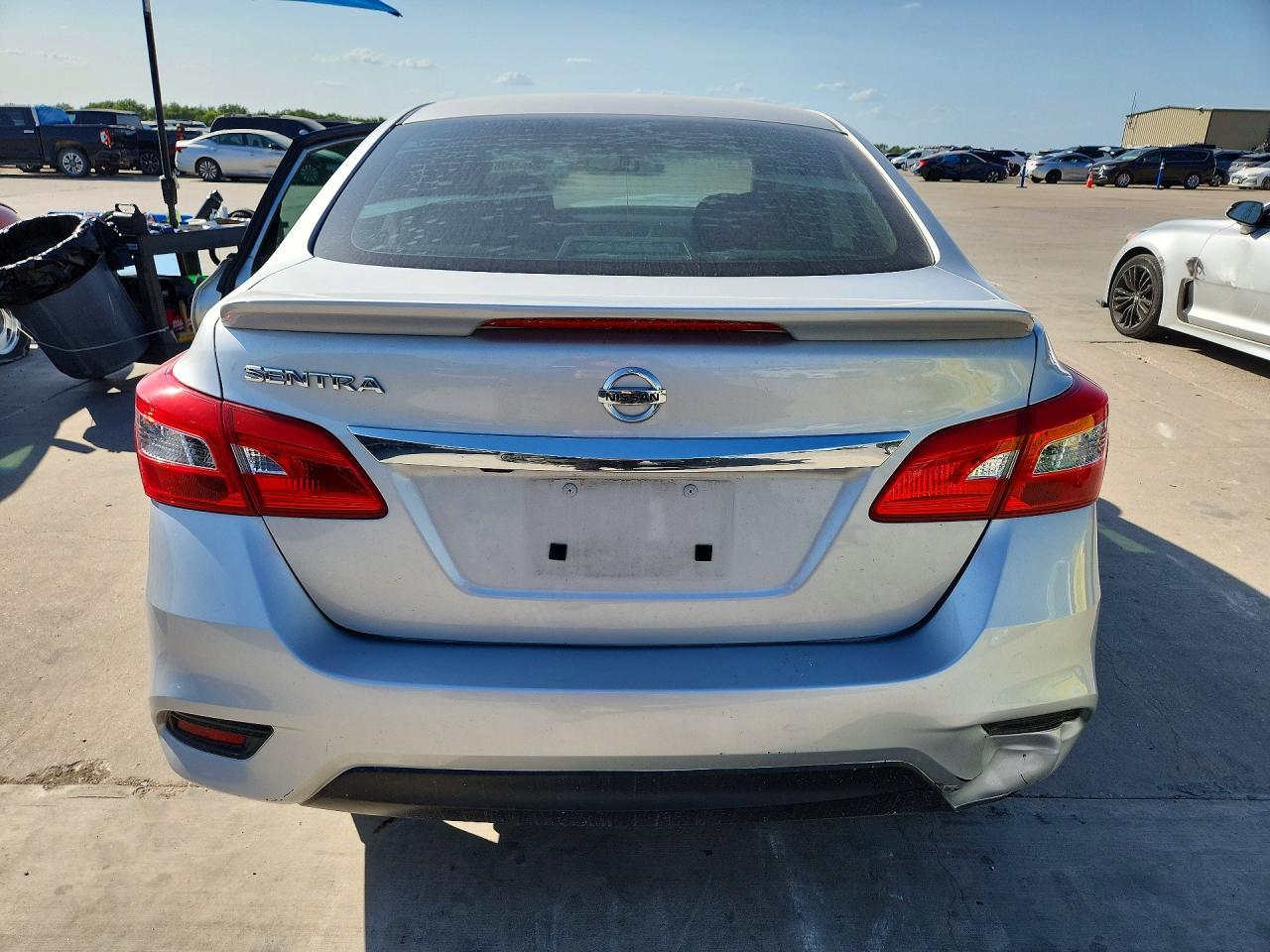 2018 Nissan Sentra S - Фото 6