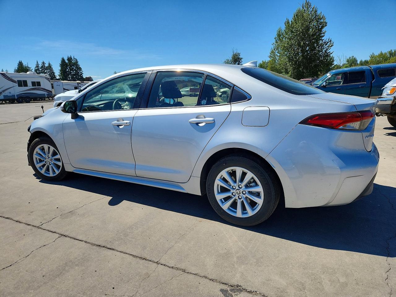 2026 Toyota Corolla Hybrid - Image 2