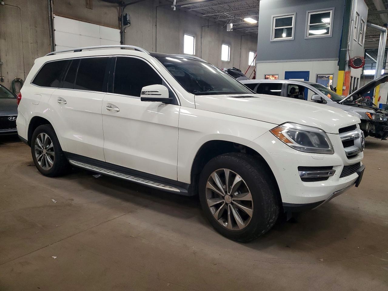 2013 Mercedes-Benz Gl 450 4Matic - Image 4