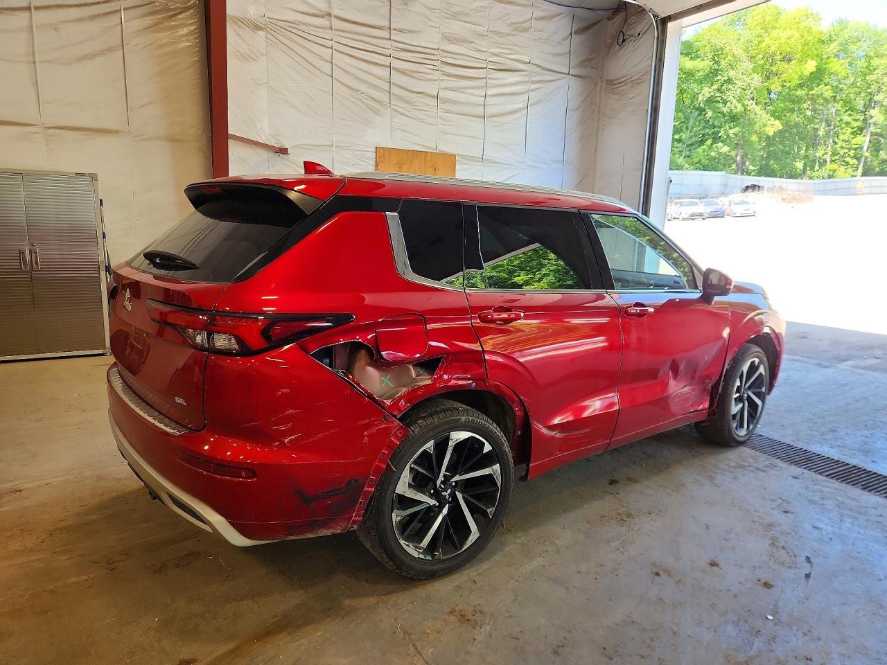 2023 Mitsubishi Outlander Sel - Image 3