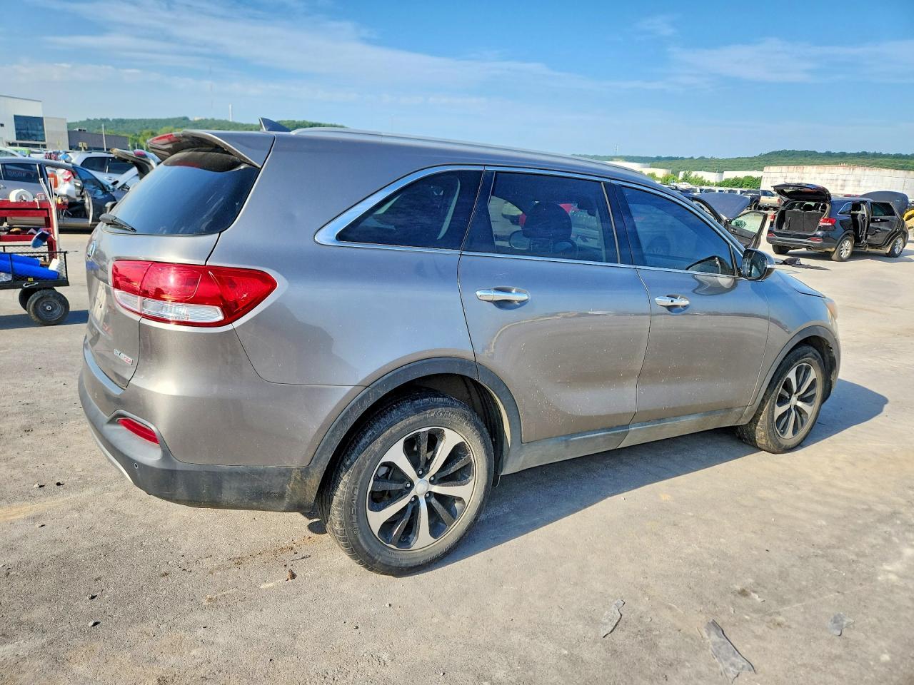 2018 Kia Sorento Ex - Image 3