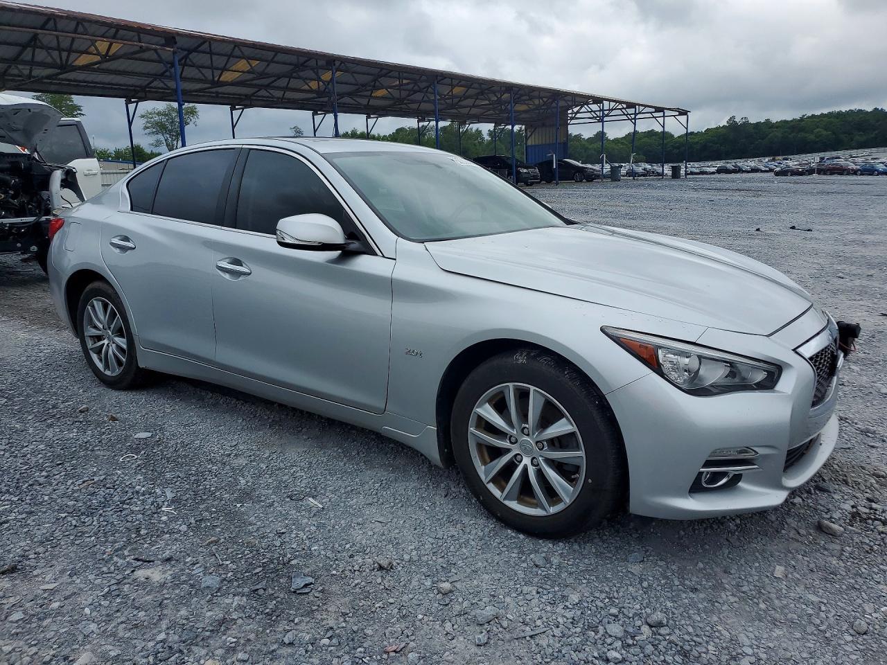 2017 Infiniti Q50 2.0T Premium - Image 4