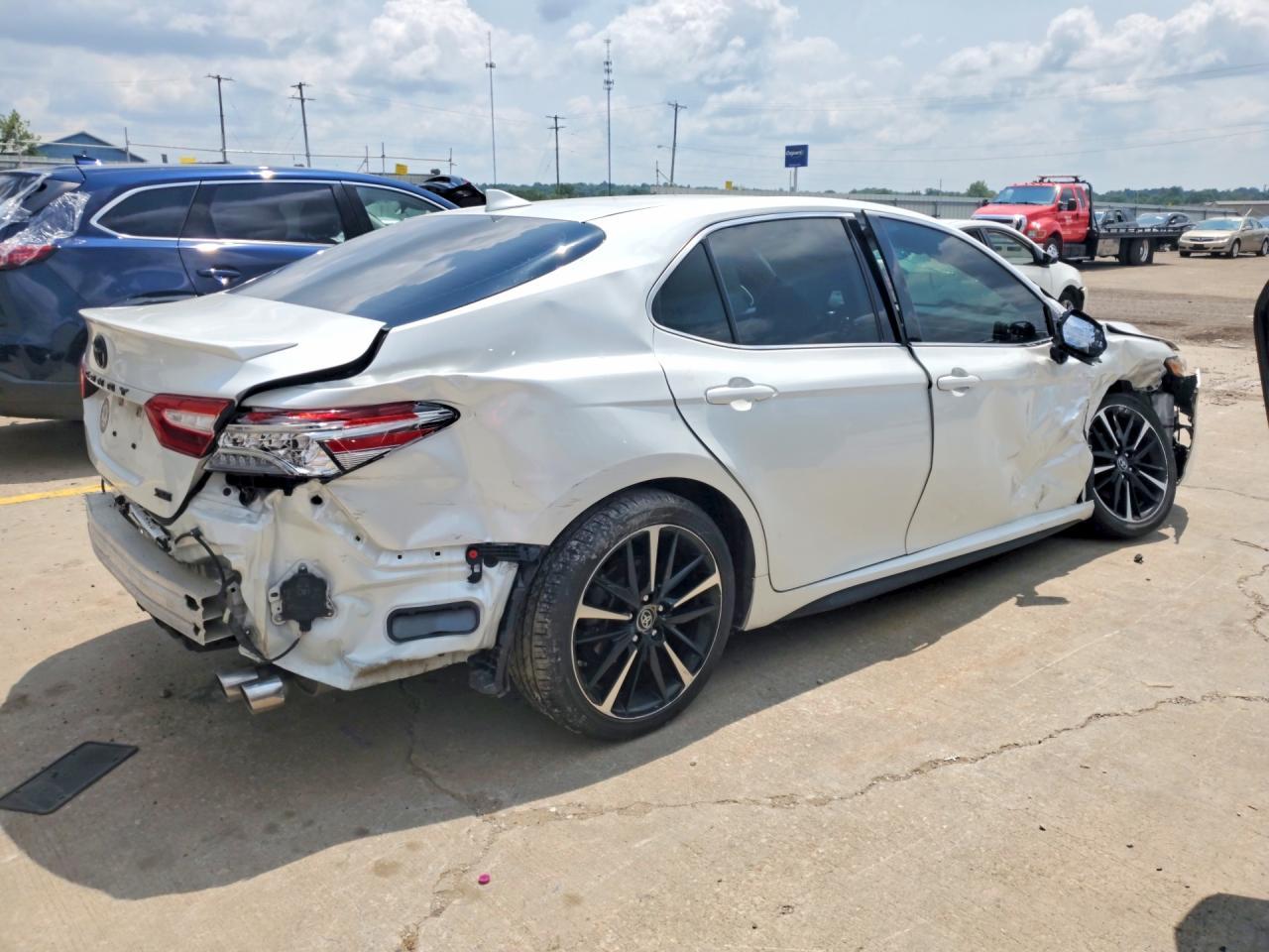 2019 Toyota Camry Xse - Image 3