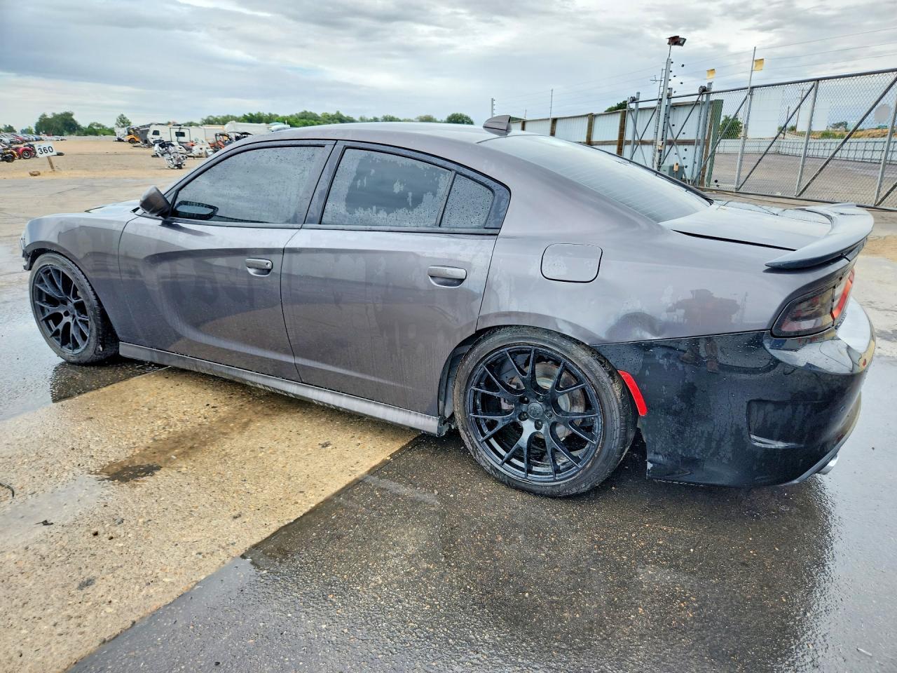 2019 Dodge Charger - Image 2