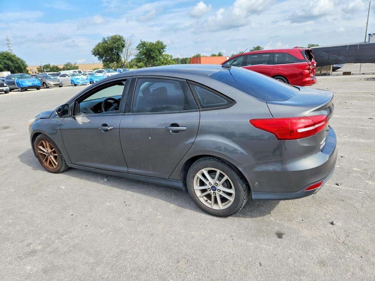 2016 Ford Focus Se - Фото 2