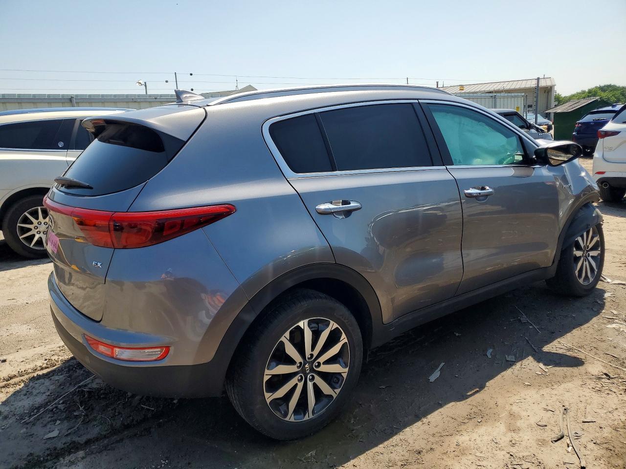 2017 Kia Sportage Ex - Image 3