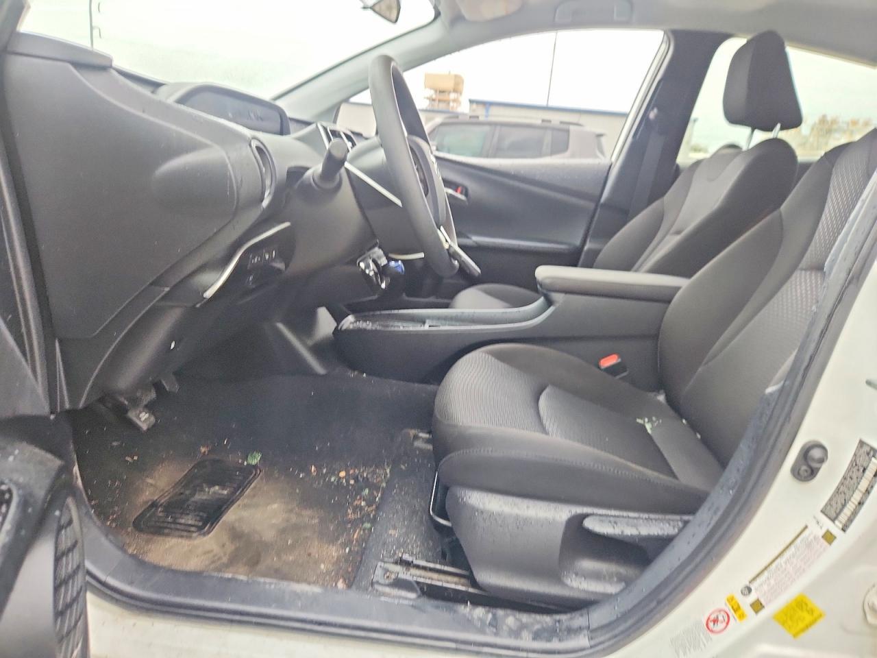 2021 Toyota Prius Le - Image 7