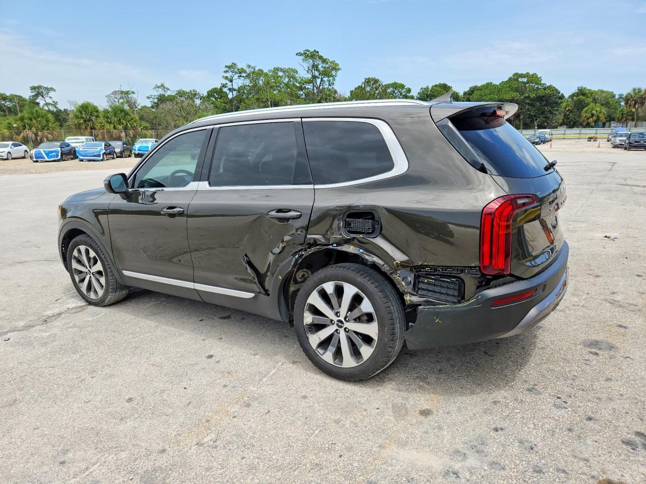 2022 Kia Telluride Ex - Image 2