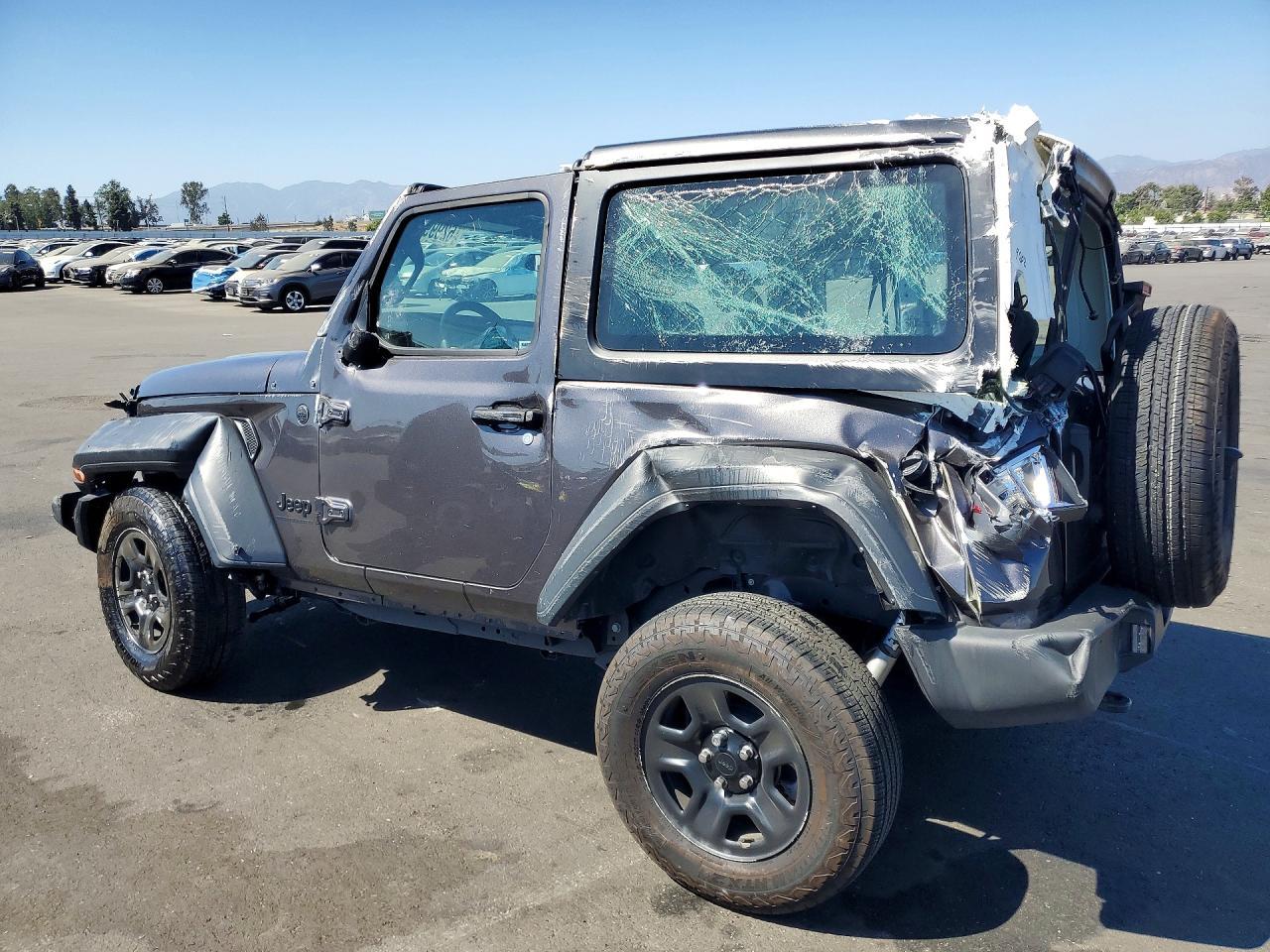 2026 Jeep Wrangler Sport - Фото 2