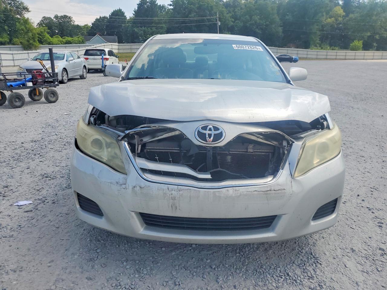 2011 Toyota Camry Le - Image 5