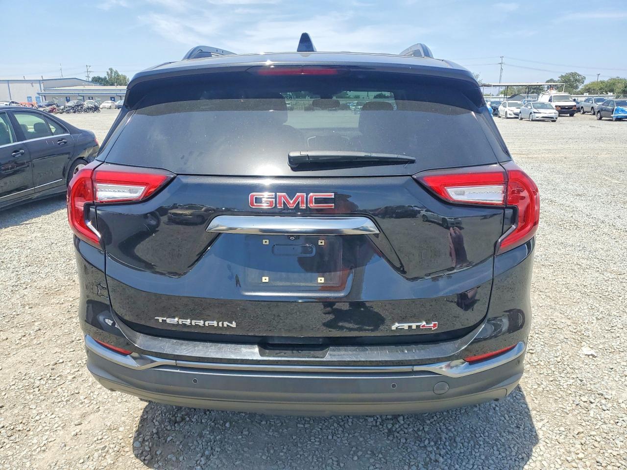 2022 GMC Terrain At4 - Фото 6