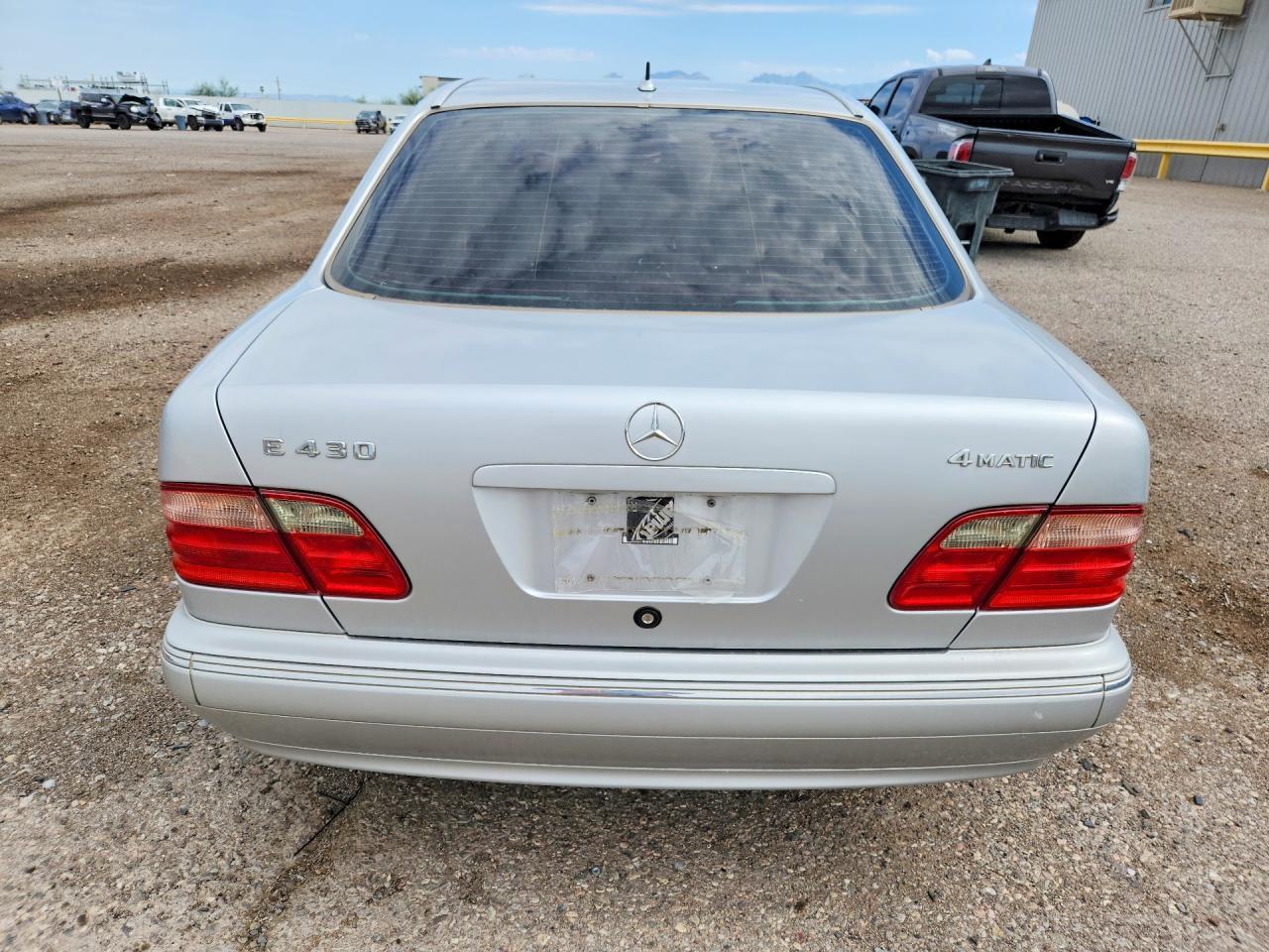 2000 Mercedes-Benz E 430 - Фото 6