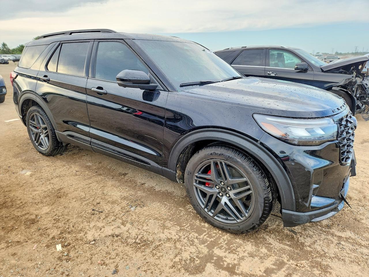 2026 Ford Explorer St - Image 4