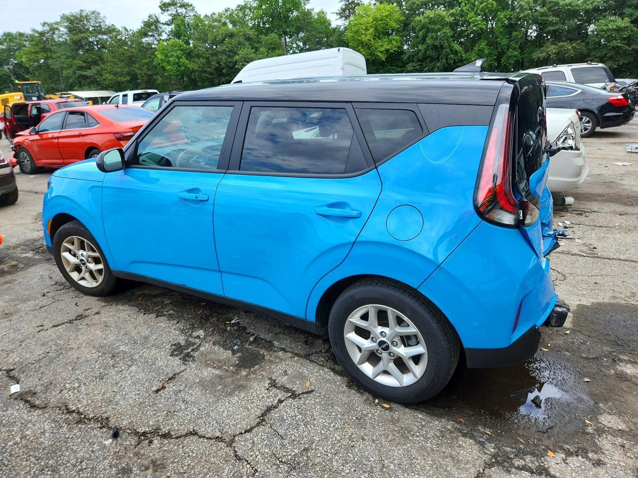 2025 Kia Soul S - Image 2