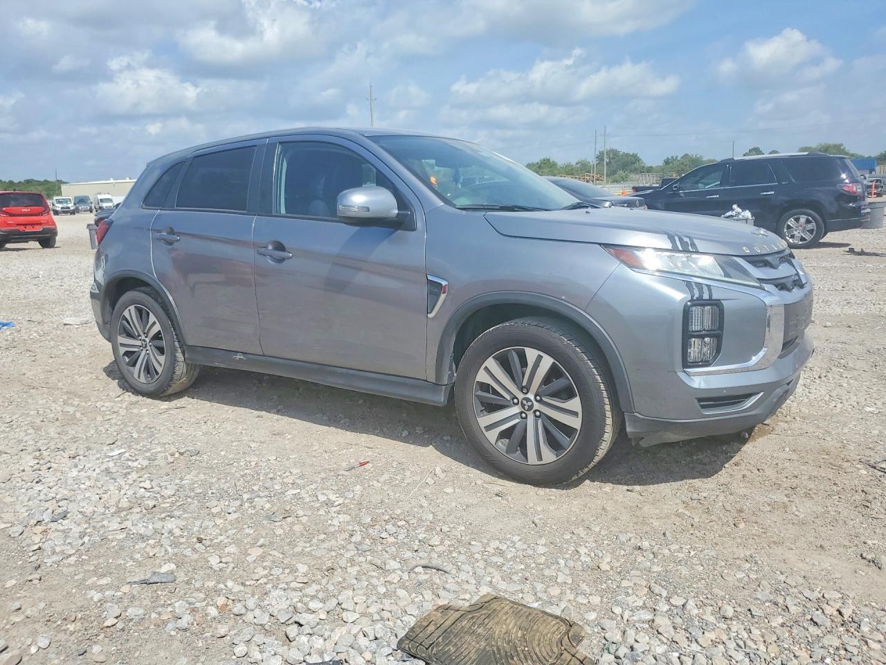 2021 Mitsubishi Outlander Sport Es - Фото 4