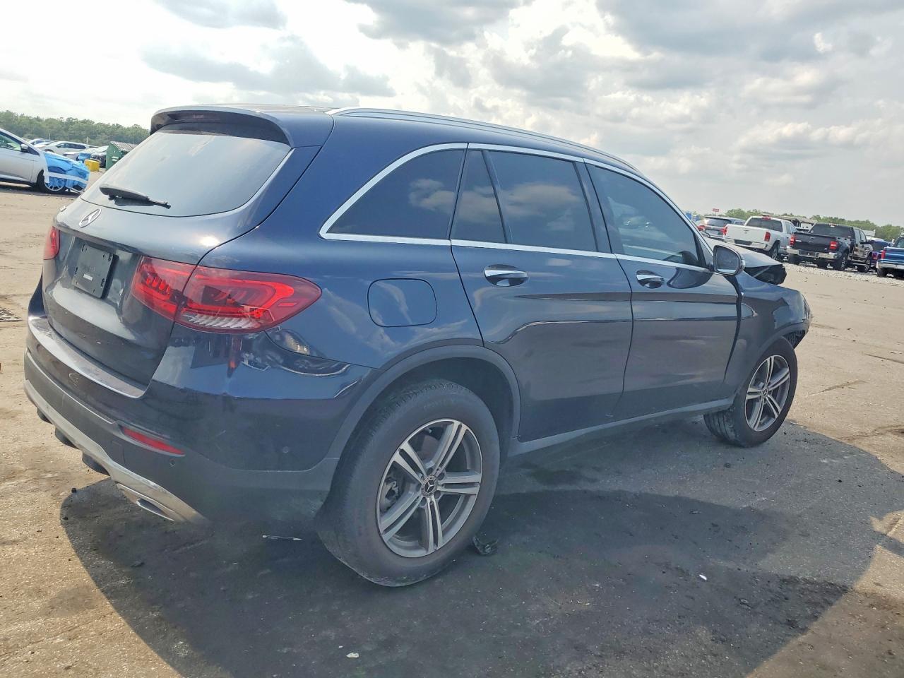 2021 Mercedes-Benz Glc 300 - Фото 3
