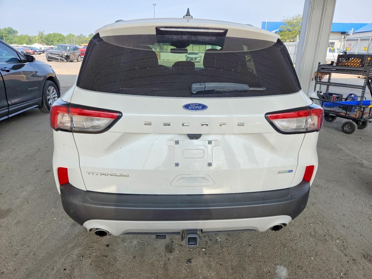 2020 Ford Escape Titanium - Фото 6