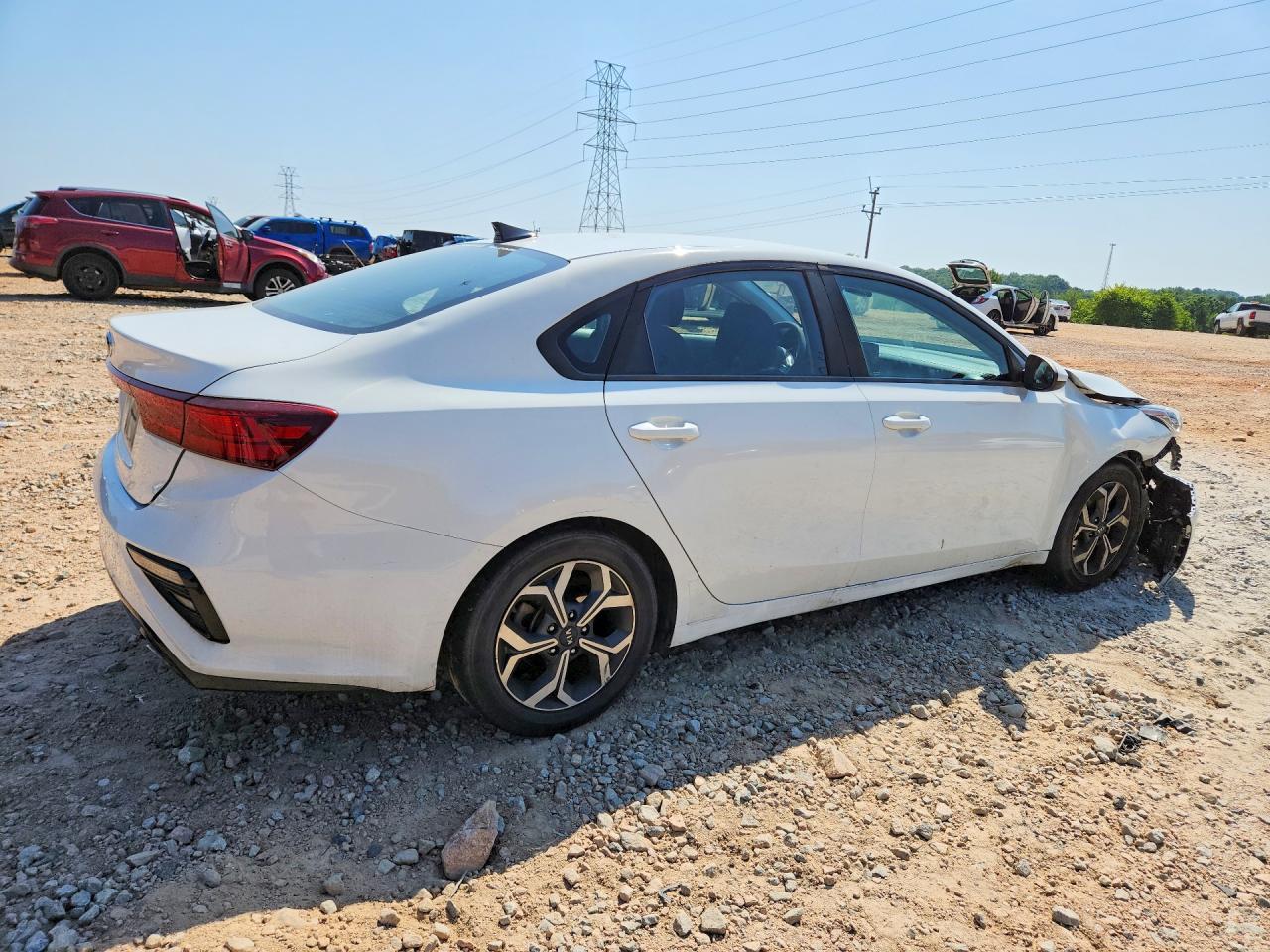 2019 Kia Forte Lxs - Фото 3