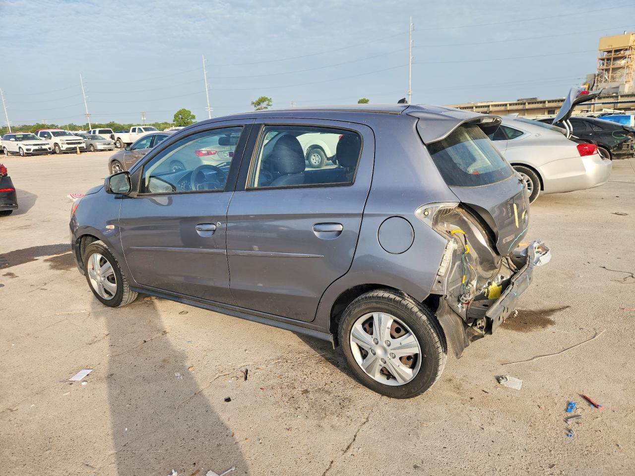 2019 Mitsubishi Mirage Es - Image 2