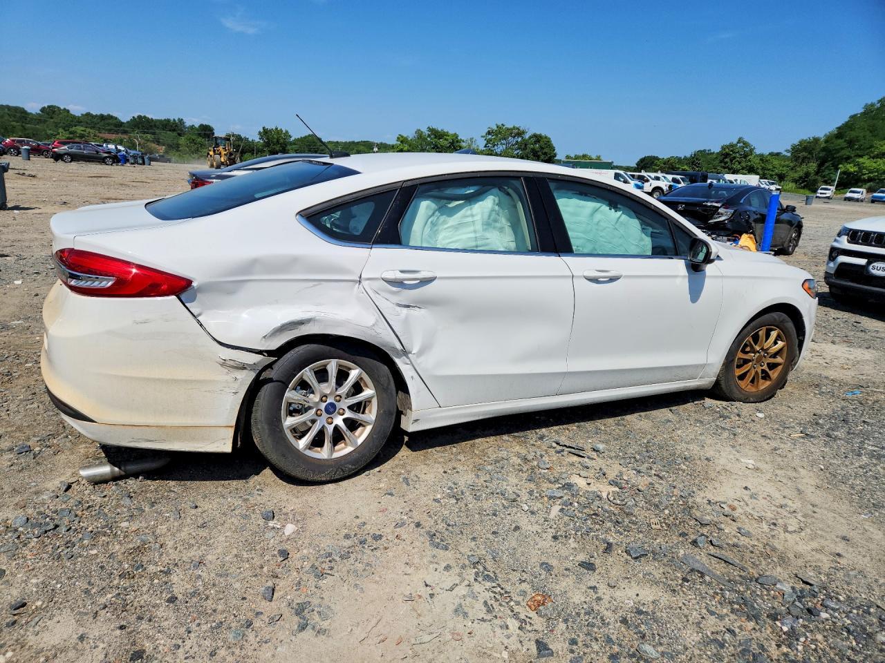 2018 Ford Fusion S - Image 3