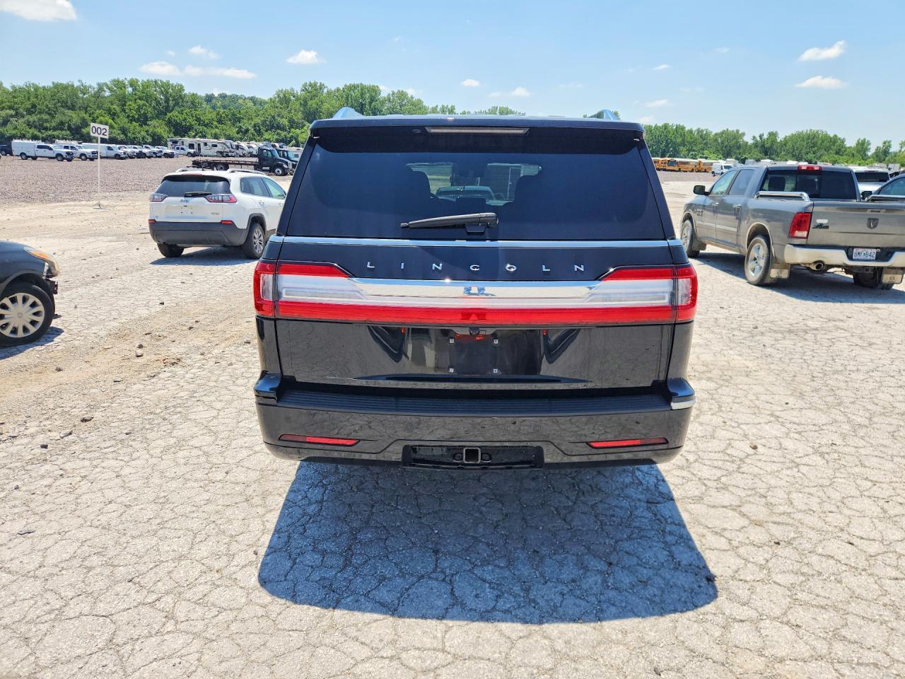 2019 Lincoln Navigator L Reserve - Image 6