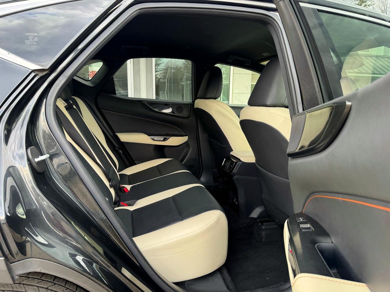 2022 Lexus Nx 250 - Фото 6