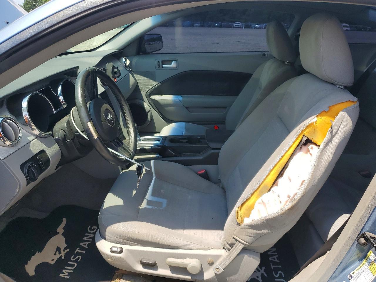 2006 Ford Mustang - Image 7