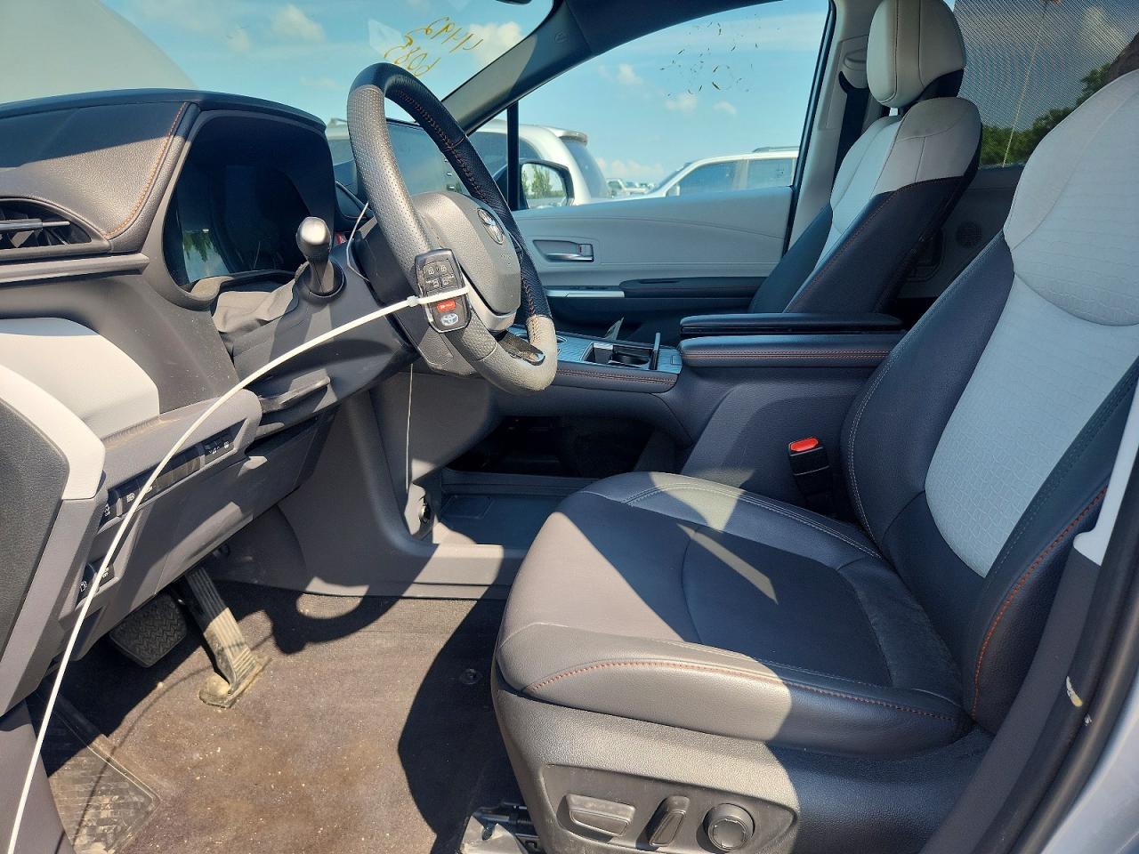 2023 Toyota Sienna Xse 7-Passenger - Image 7