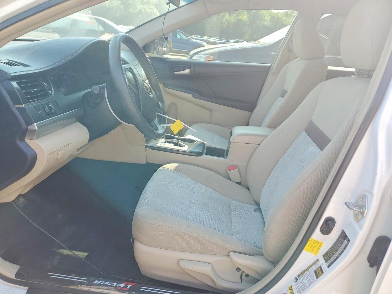 2012 Toyota Camry L - Фото 7