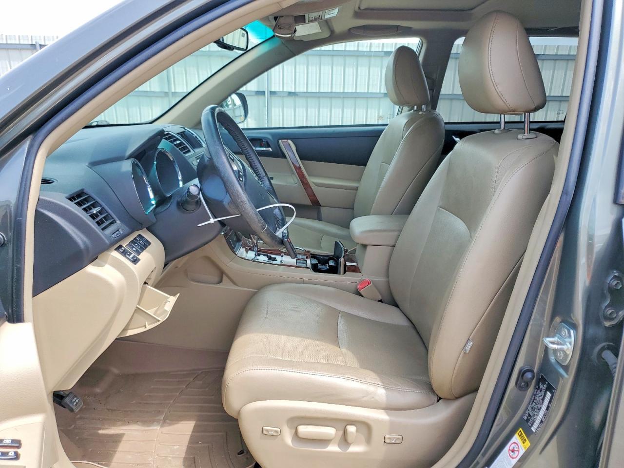 2012 Toyota Highlander Limited - Image 7