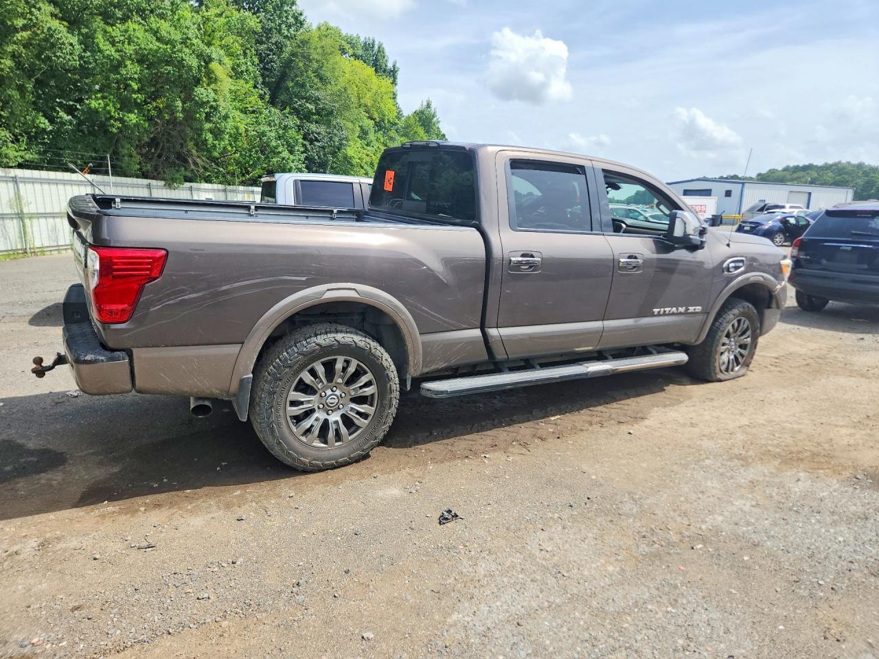 2016 Nissan Titan Xd Platinum Reserve - Image 3
