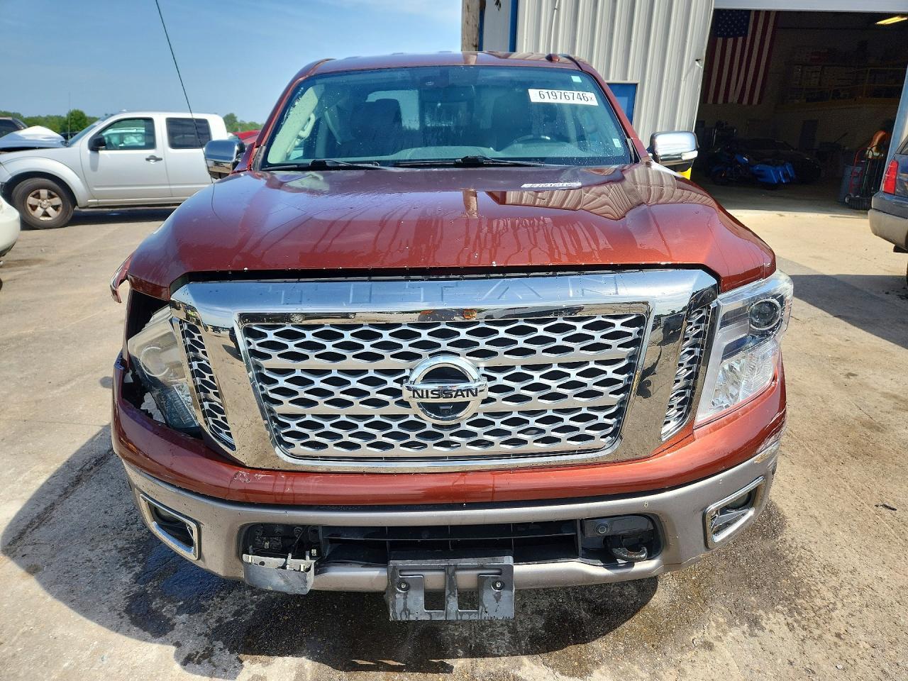2017 Nissan Titan Platinum Reserve - Фото 5