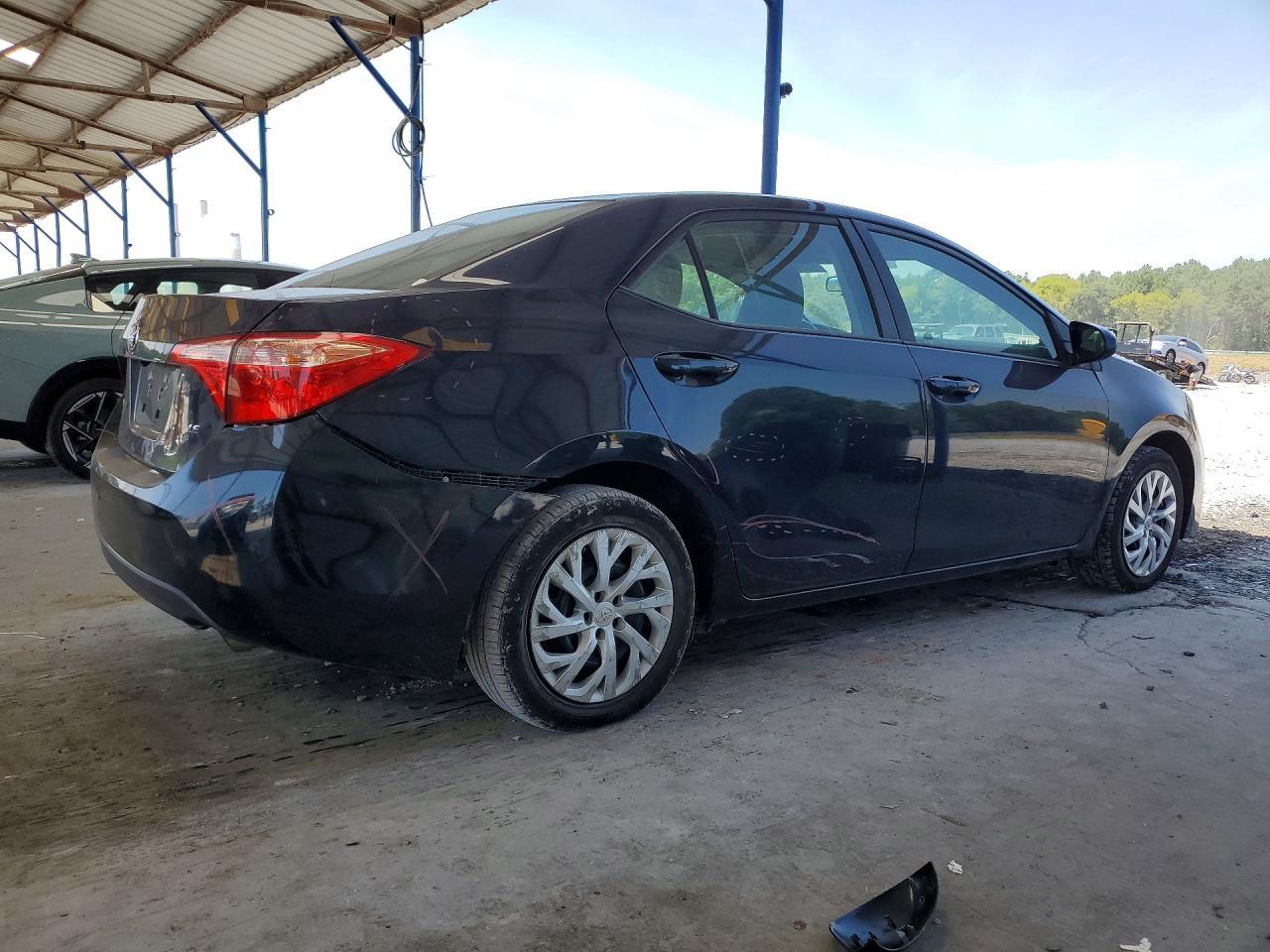 2018 Toyota Corolla Le - Image 3