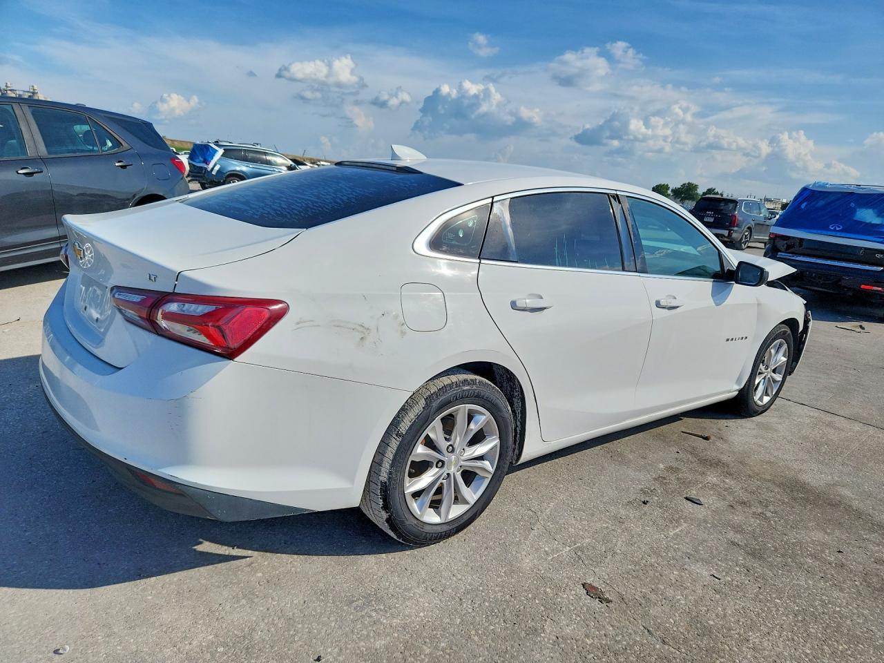 2020 Chevrolet Malibu Lt - Image 3