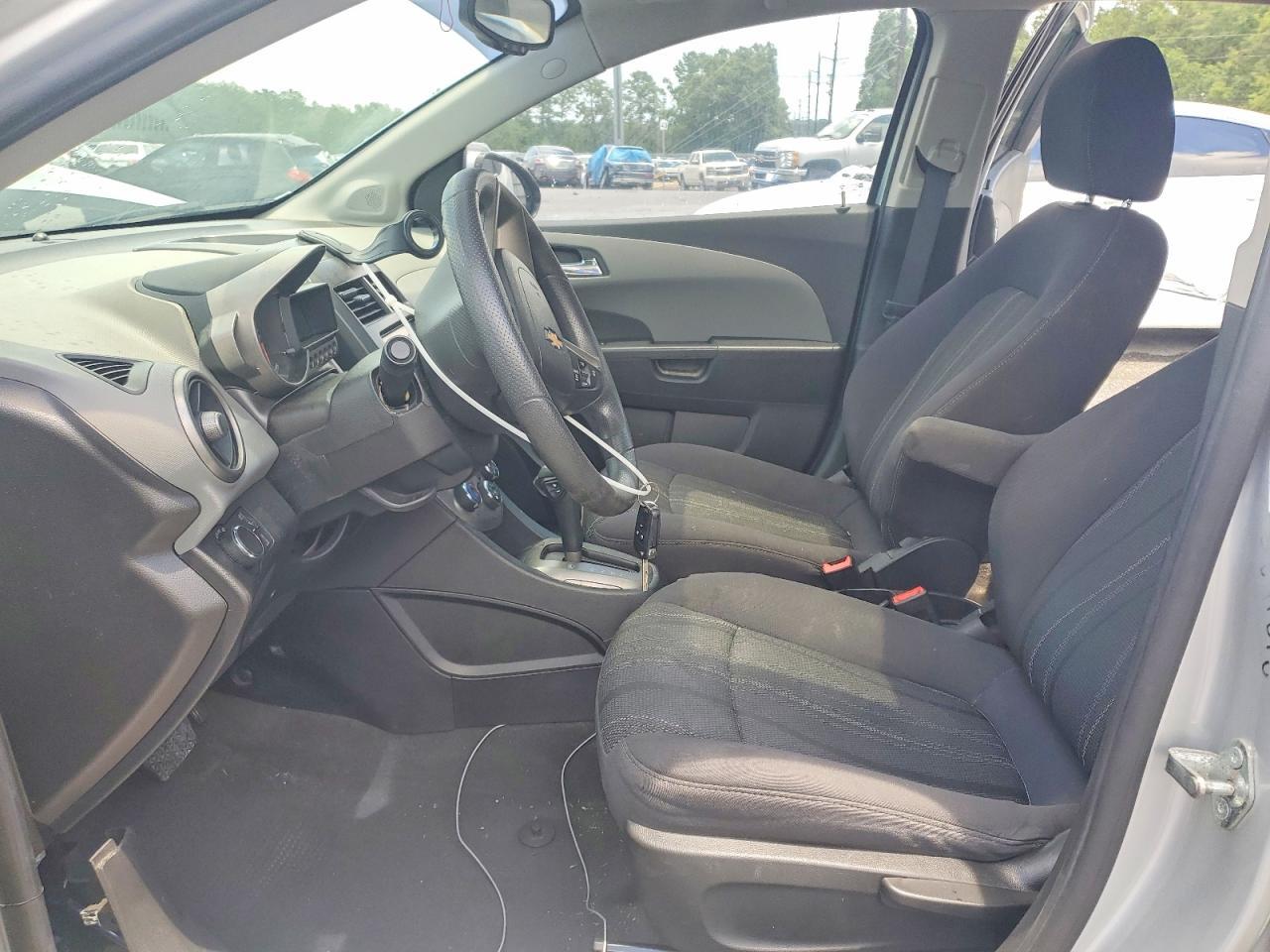 2015 Chevrolet Sonic Lt - Фото 7