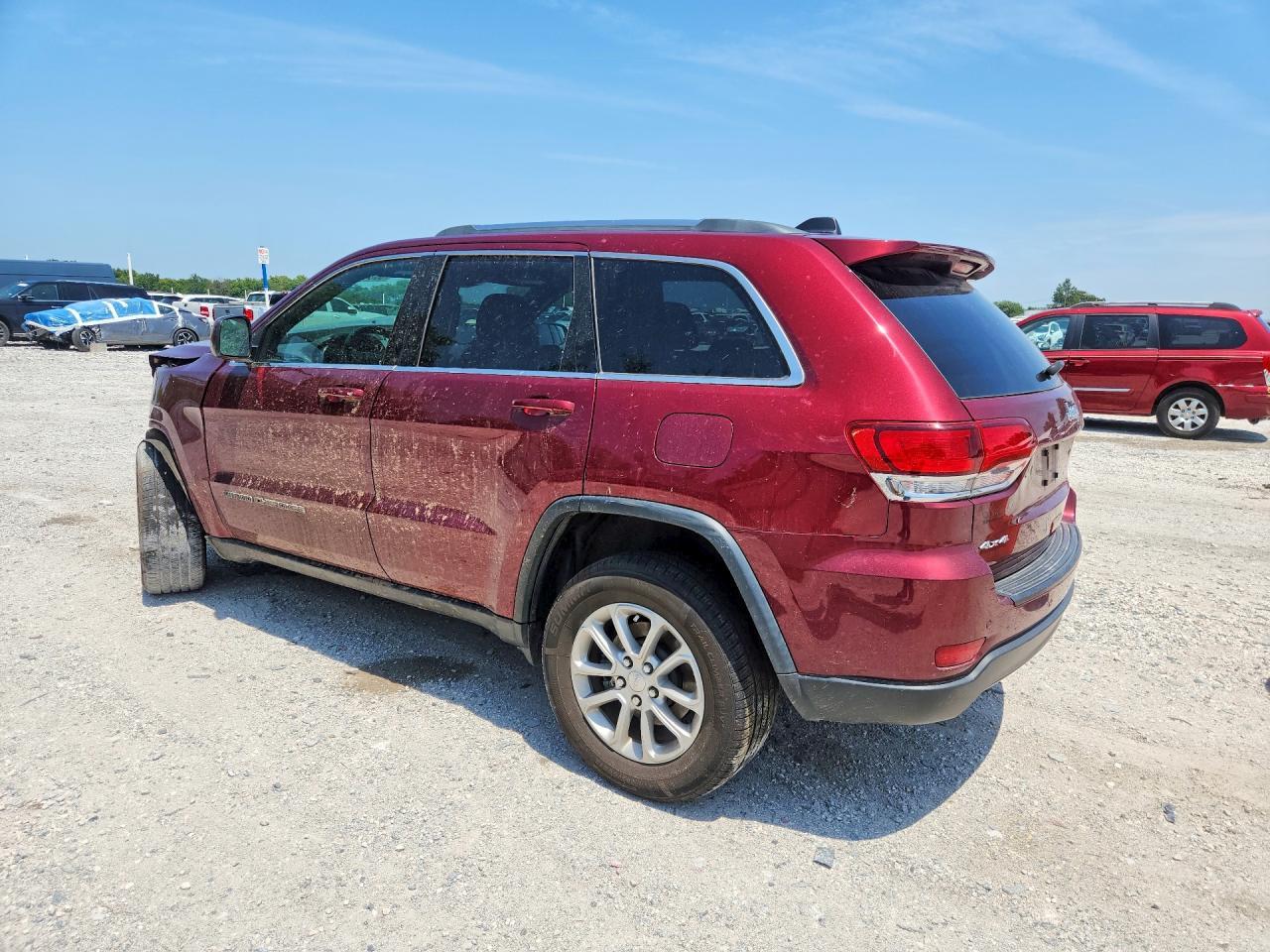 2021 Jeep Grand Cherokee Laredo - Фото 2