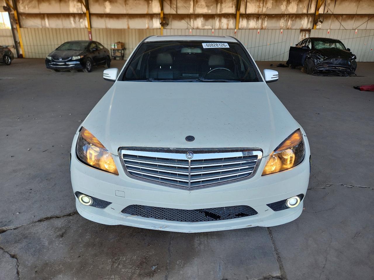 2011 Mercedes-Benz C 300 - Фото 5