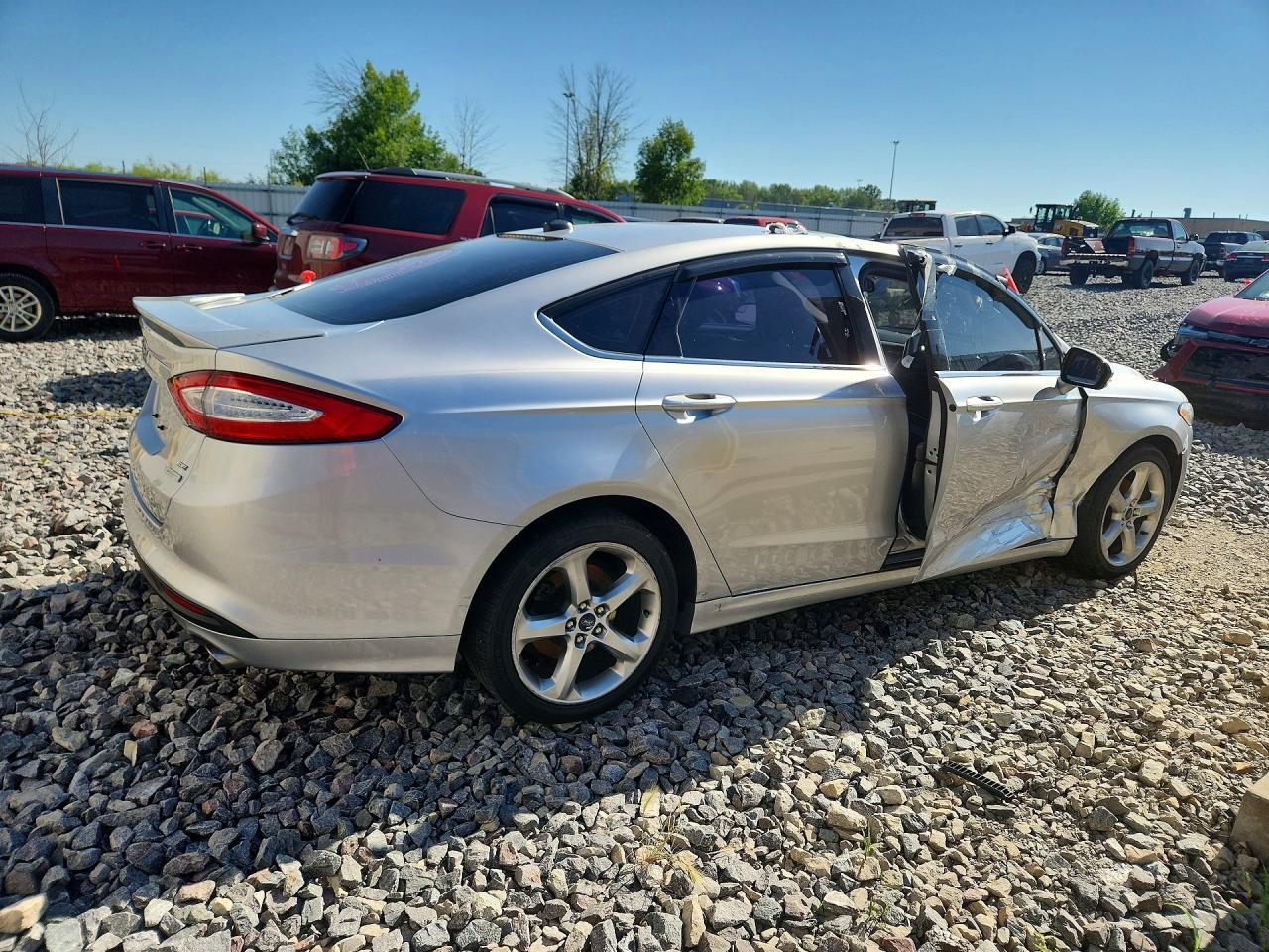 2013 Ford Fusion Se - Фото 3