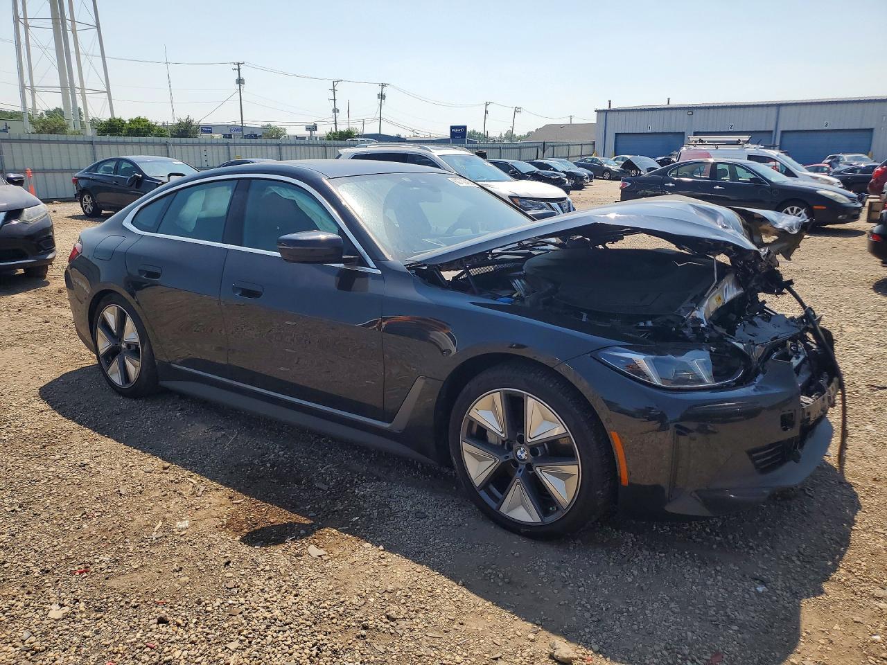 2025 BMW I4 xDrive 40 - Image 4