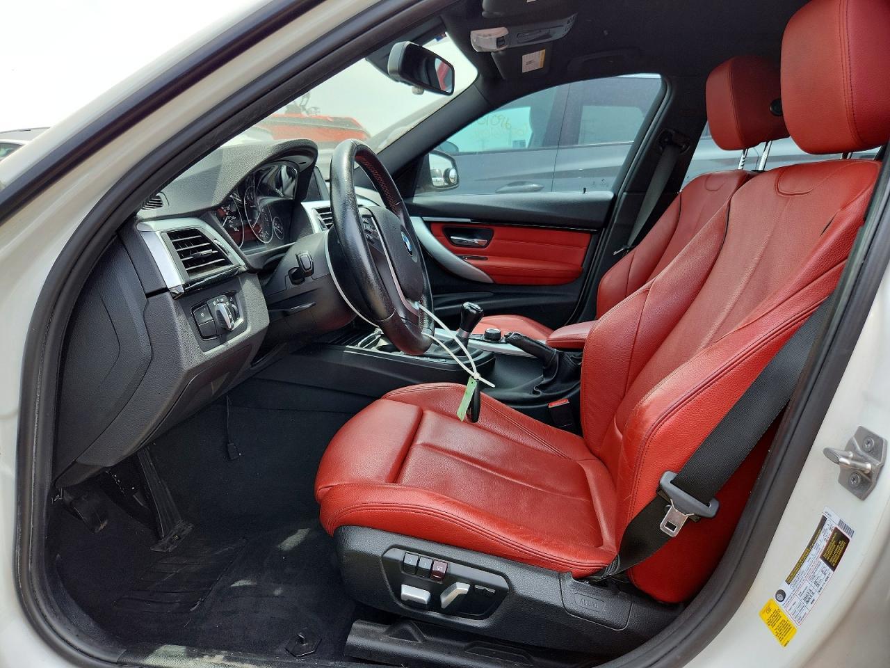 2016 BMW 328 I - Фото 7