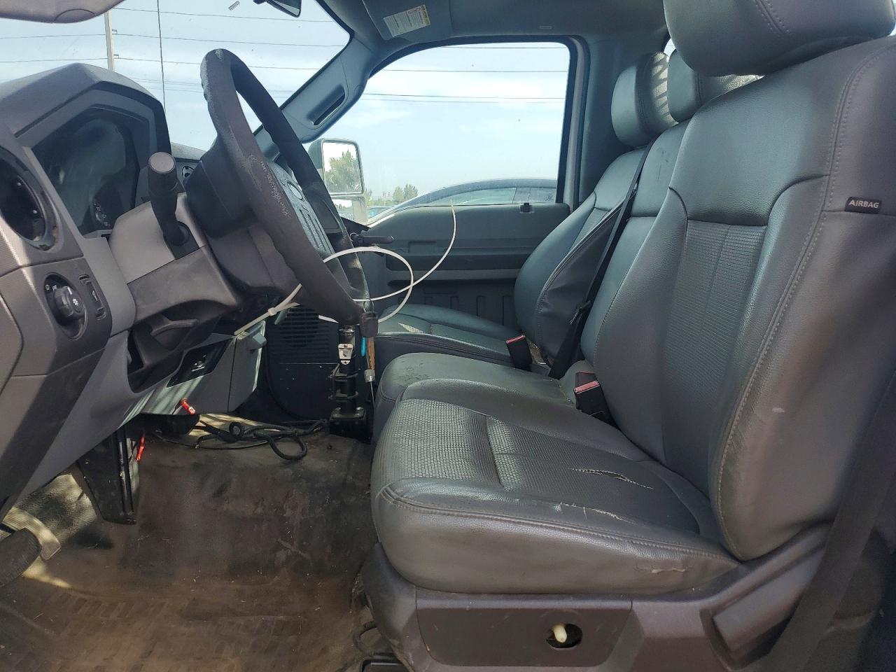2013 Ford F550 Super Duty - Фото 7