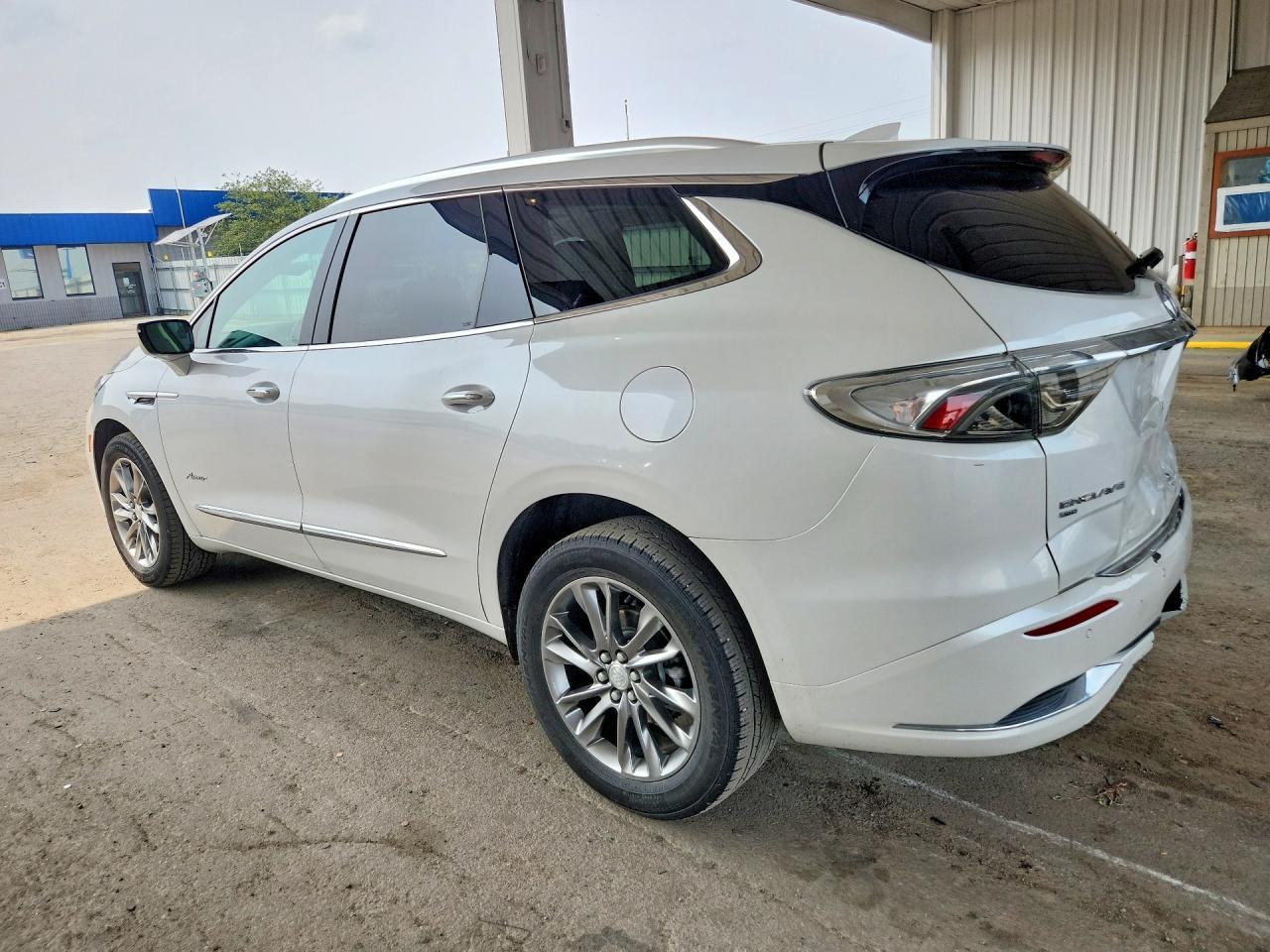 2022 Buick Enclave Avenir - Фото 2