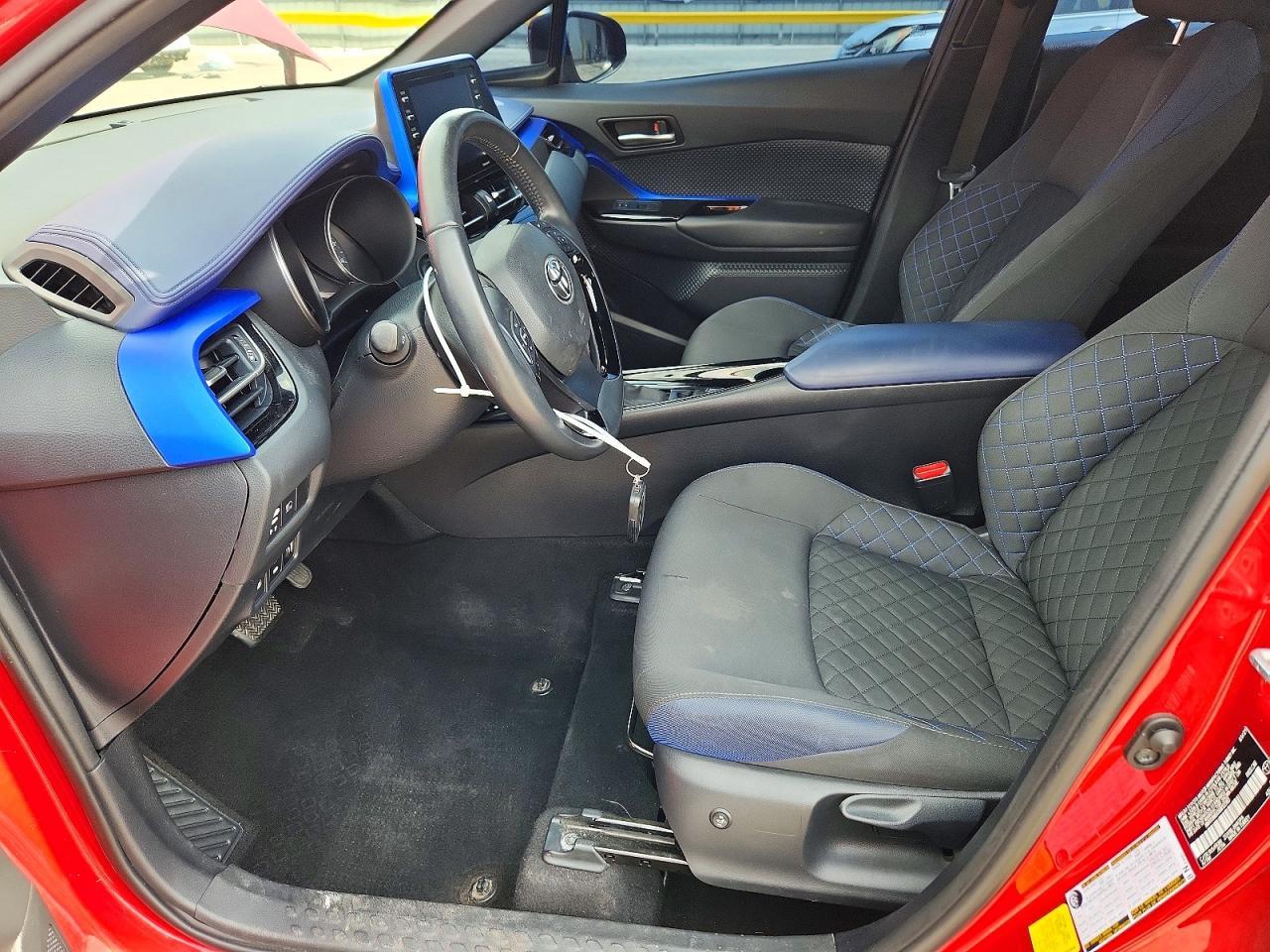 2021 Toyota C-Hr Xle - Фото 7